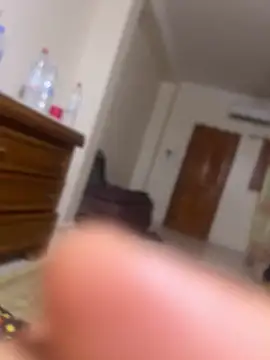 Xguhhii online show from March 7, 1:25 am