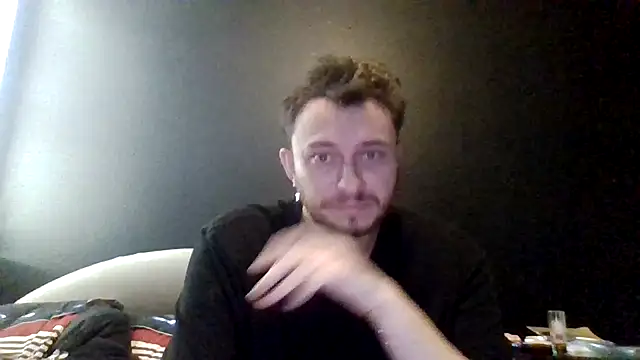TallHungandCloudy69 online show from May 17, 3:19 pm