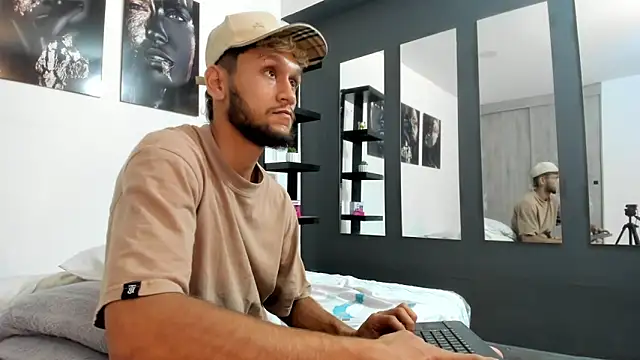 TedyX99 online show from March 30, 9:10 am