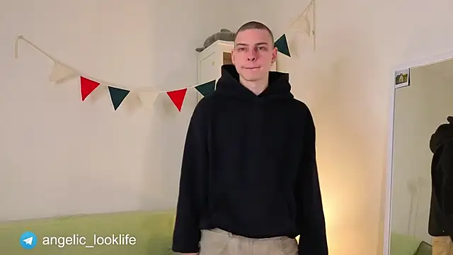 look angelic online show from May 27, 3:14 am