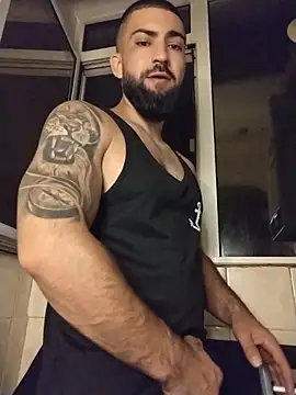 Tommy Porn  online show from June 29, 10:10 pm