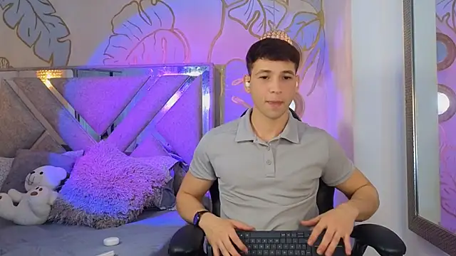 Tinocrow online show from June 15, 2:47 am