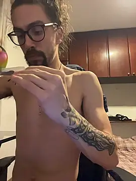 psycrema online show from April 15, 11:15 pm