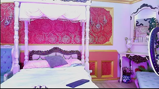 Sienna Dark online show from April 23, 12:29 pm