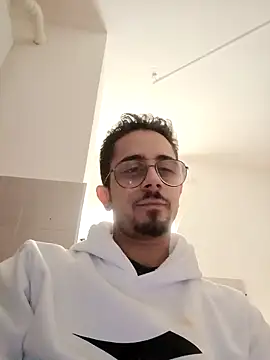 Provami93 online show from March 8, 3:43 am