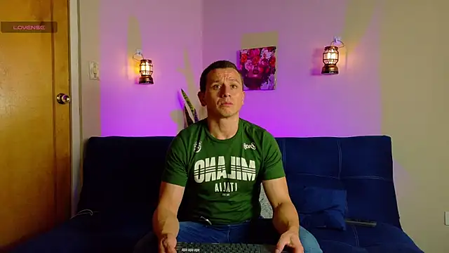 Andreew falcon online show from April 18, 8:09 pm