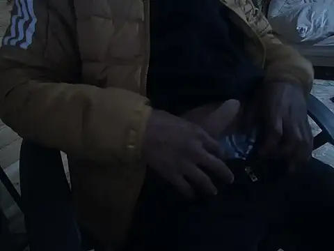 Sly000000 online show from March 7, 11:46 pm