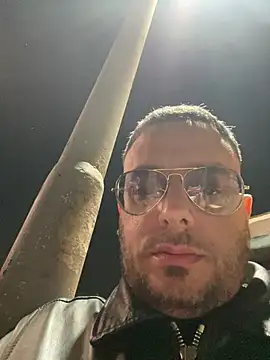 tonyboys19418 online show from March 7, 9:56 pm