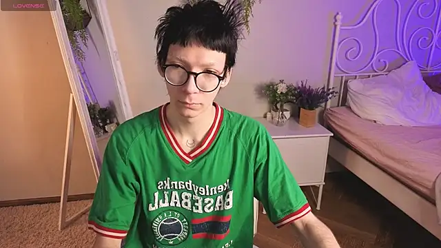 Tommy Stars online show from April 2, 5:16 am