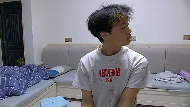 icecream-002 online show from March 22, 10:09 am