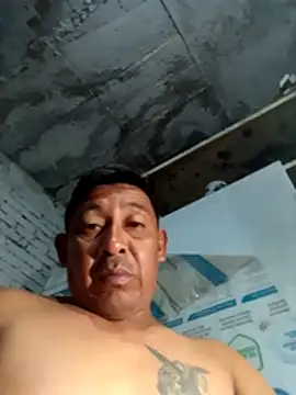 robert234789 online show from July 7, 8:56 pm