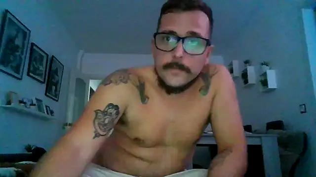 yanick931 online show from April 7, 3:12 pm