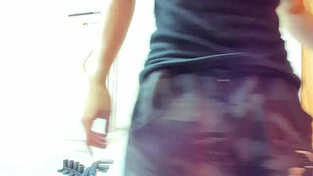 JEAN LEWIS2 online show from April 6, 7:36 pm