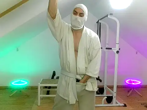 NinjaLaser online show from May 13, 7:55 pm