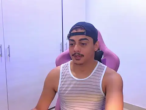 Cute-Curls online show from March 14, 1:12 am