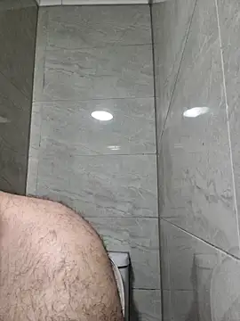 bigmillz32 online show from April 26, 11:23 pm