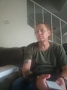 yourMasterisBored online show from June 12, 2:10 am