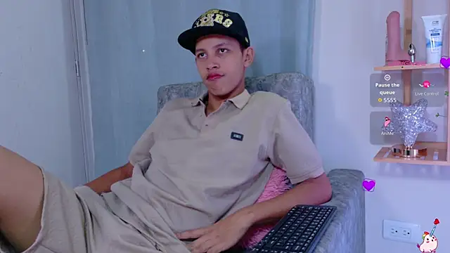 Noirvynn online show from April 1, 11:46 pm