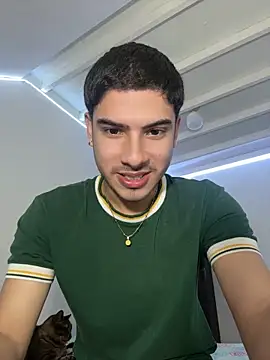ApoloGray   online show from May 21, 8:46 pm