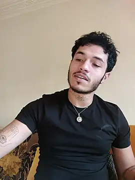 Thewildaliii0 online show from April 25, 5:32 pm