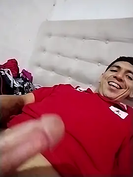 lucaspor12 online show from April 22, 1:05 pm