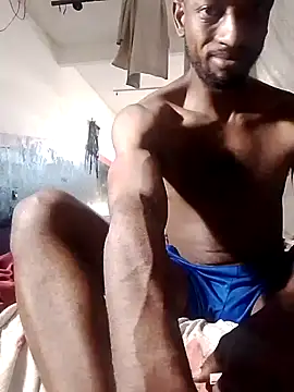 pirocapreta775 online show from April 7, 10:37 am