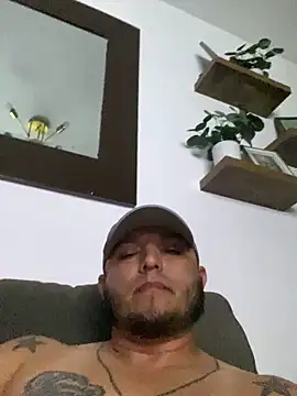 HOTB0Y18 online show from April 16, 7:41 am