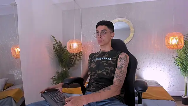 Gio carangi online show from July 29, 2:54 am