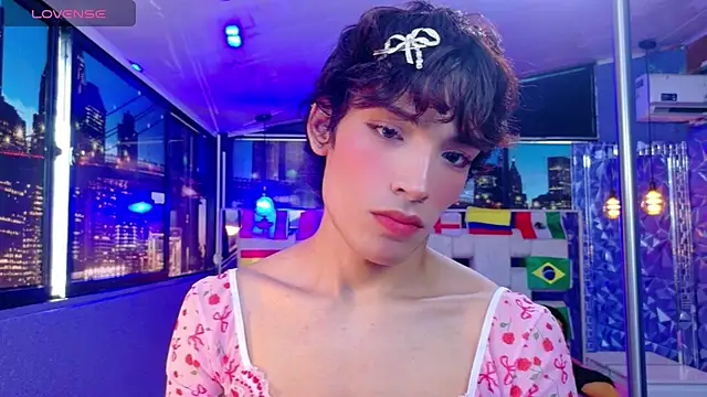 IsaacNovaa online show from June 20, 9:20 pm