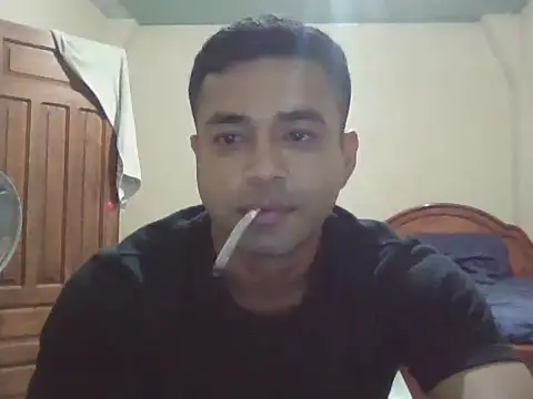 User 02  online show from June 25, 5:12 am