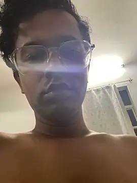 hotbottominr online show from April 24, 5:04 pm