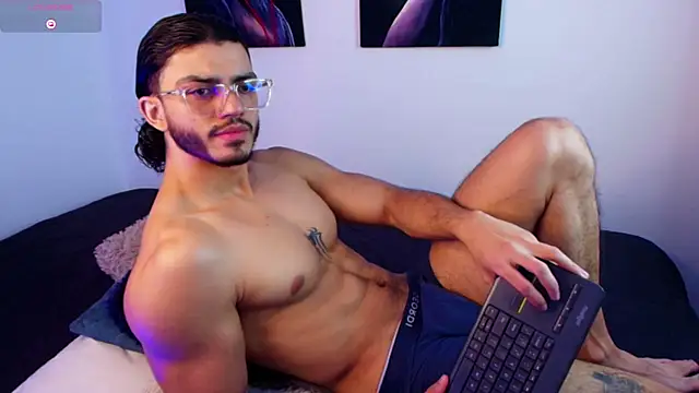 IamAxel03 online show from June 30, 7:59 pm