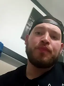 gringolatinooo online show from March 28, 11:32 am