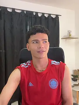sebascuterouss online show from May 11, 4:04 pm
