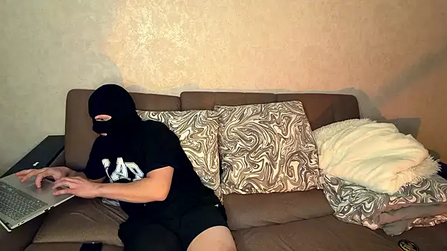 PamelaCouple  online show from April 2, 1:52 pm