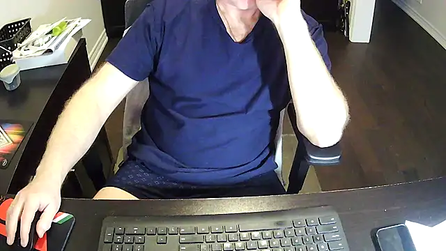 Shalun2000 online show from May 13, 11:57 pm
