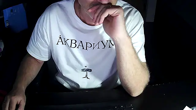 Shalun2000 online show from July 3, 3:23 am