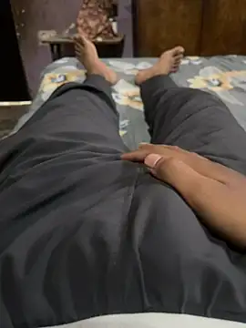 minkzz0 online show from May 2, 5:32 am