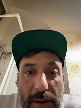 lupinne online show from April 8, 1:17 am