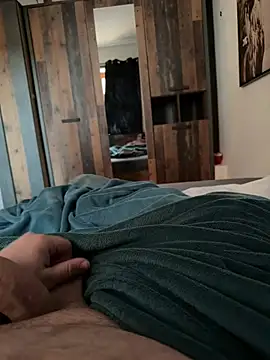 andre dady online show from April 8, 5:00 pm