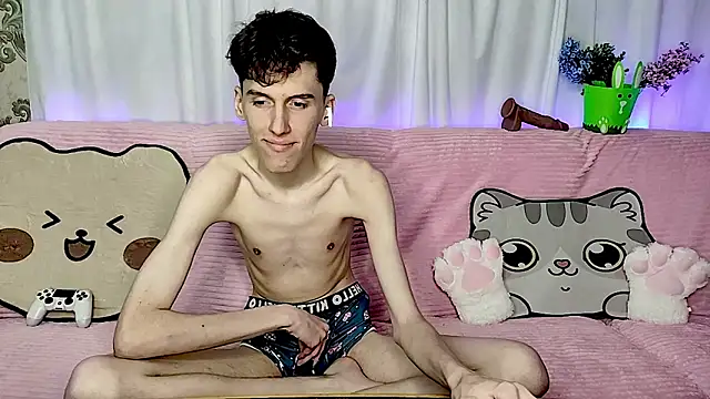GoodBoyLuca online show from June 27, 12:24 am