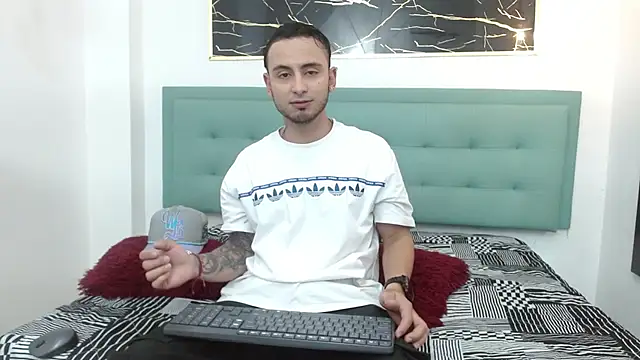 PowerLustX online show from April 29, 4:17 am