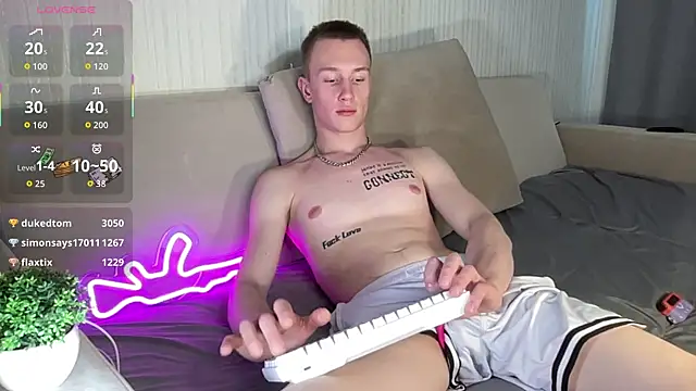 Travis Gracile online show from July 14, 10:21 am