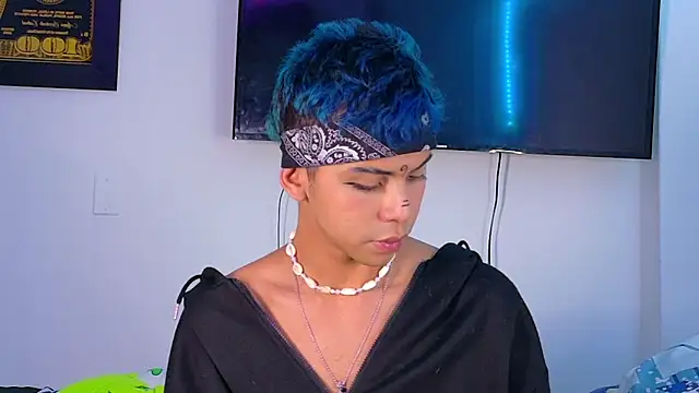 Apolo Prince1 online show from May 7, 3:06 am