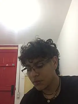 xhecho uzumaki online show from May 28, 11:25 pm