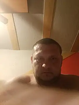 Klaudius6969 online show from May 15, 9:23 pm