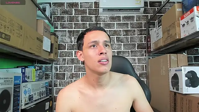 69osiris online show from April 13, 8:42 pm