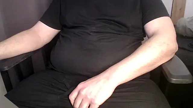 RealMaxAlpine online show from April 17, 8:55 pm