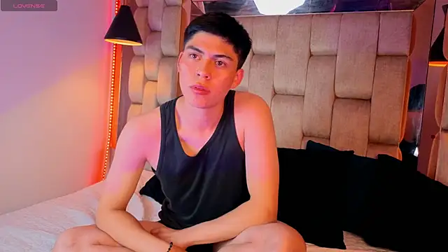 Dylan Cooper1 online show from April 16, 7:58 pm