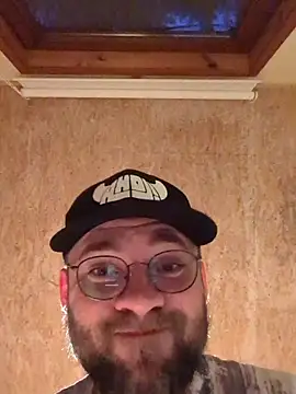 gayboyx77 online show from May 8, 7:36 pm